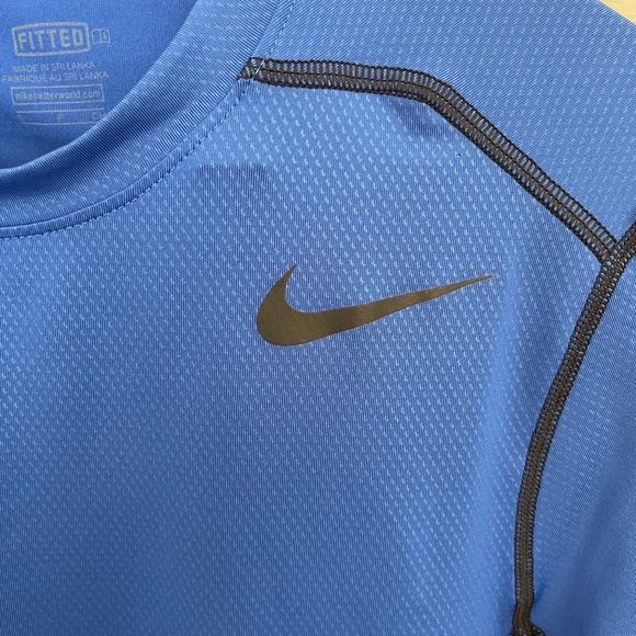 Nike Men's Adult Sz S Tee Shirt T Blue Hypercool Fitted Athletic Casual Polyeste - Picture 2 of 5